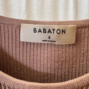 Aritzia Babaton contour knit cropped halter top.